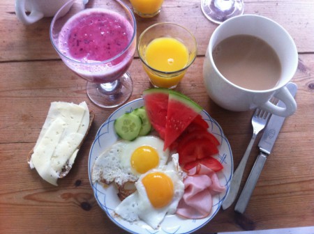 Sommarfrukost
